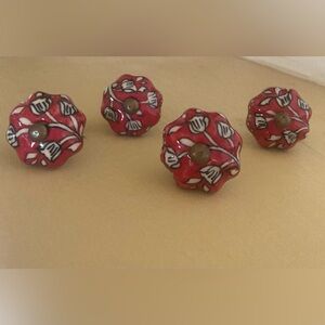 Decorative Ceramic Knobs in Red, White & Black Floral Pattern Set of 4